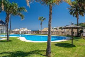2253-Amazing penthouse, huge terrace, golf view, La Linea De La Concepcion